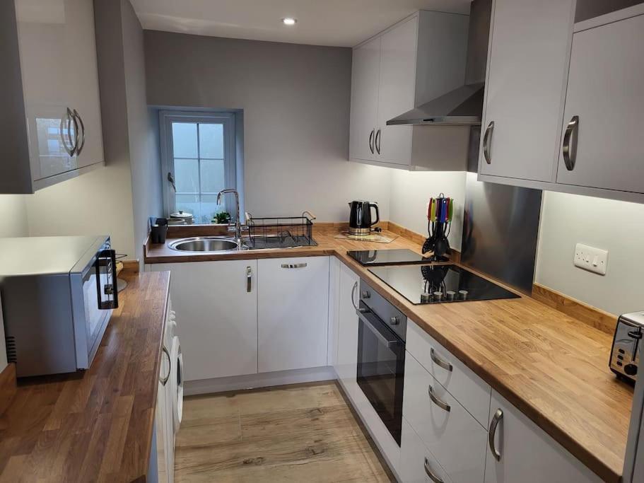 Amazing Coastal & Sunset Views In Eryri Villa Llanllyfni Exteriör bild